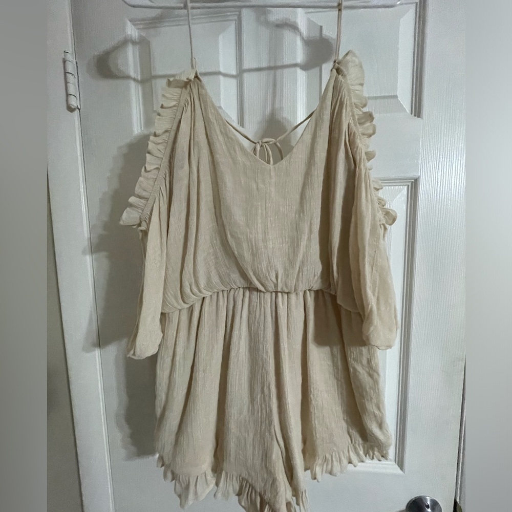 Ladies BOHO Style Romper - Picture 2 of 9